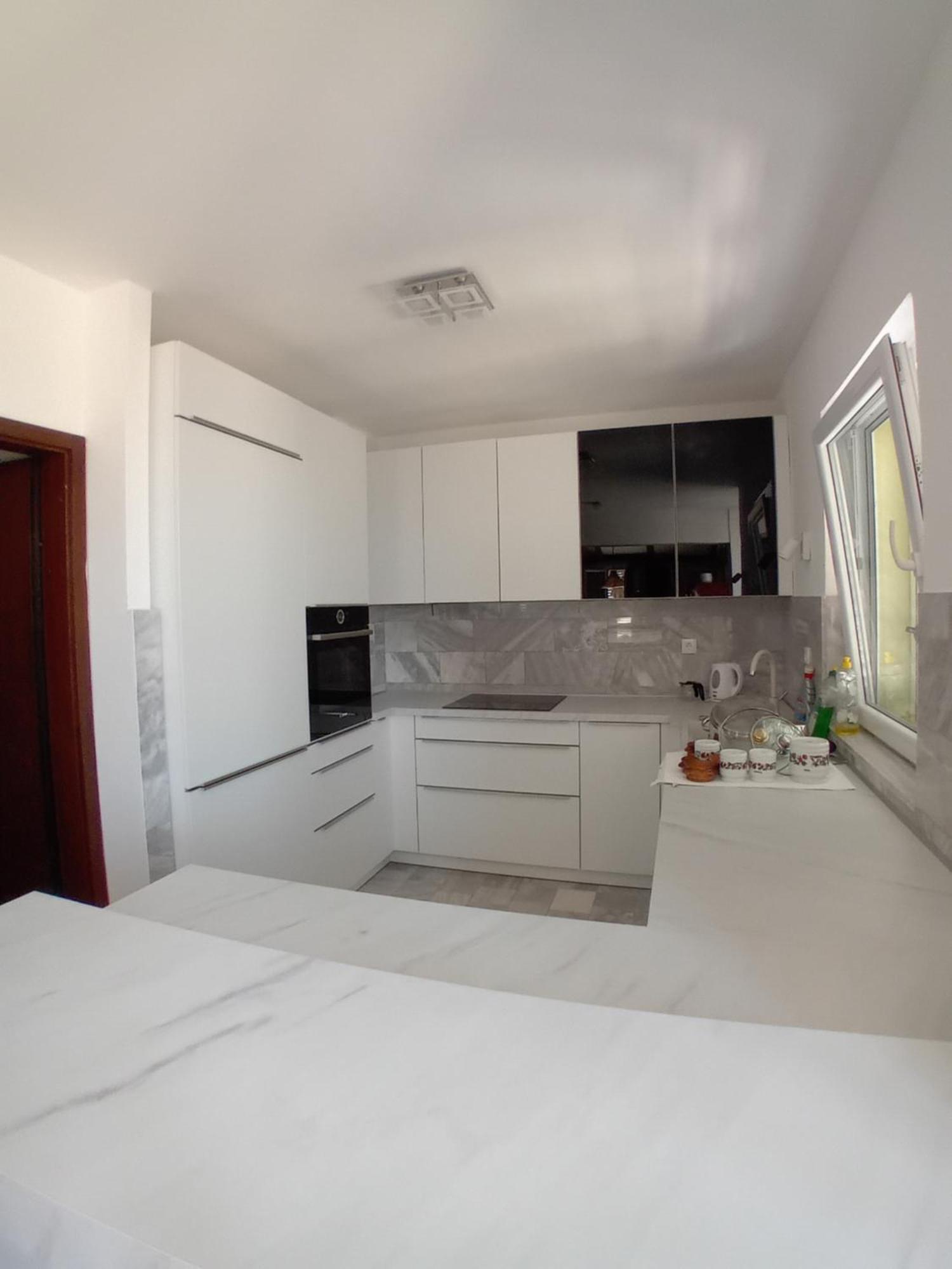 Sea View Family Apartment 바스카보다 외부 사진